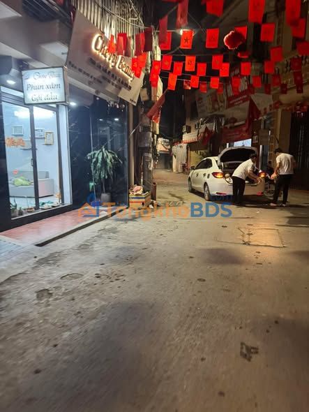 Nhà 37m² 5 Tầng Mễ Trì - Ô tô đỗ cửa, 3.2 tỷ