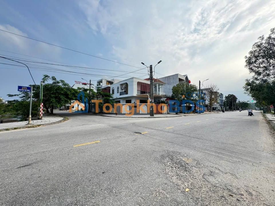 Bán Đất KQH Bàu Vá, Huế 100m² - View Kênh Đẹp, Giá 3.3 Tỷ