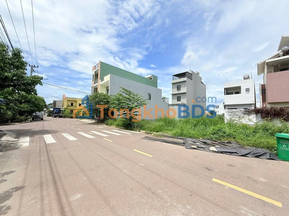 Bán gấp đất mặt tiền Thanh Niên Tuy Phước 100m² - Giá 1.4 tỷ