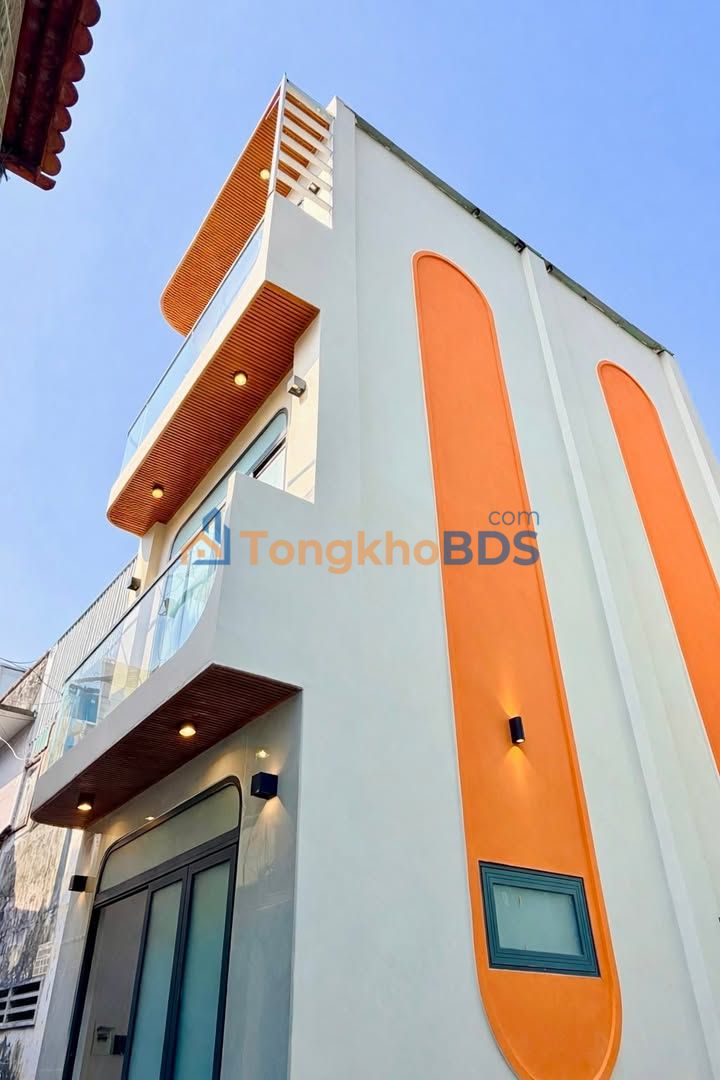 Nhà Đẹp 63m² Sát Quận 1 - 4PN Gần Chợ Bà Chiểu 5.45 Tỷ