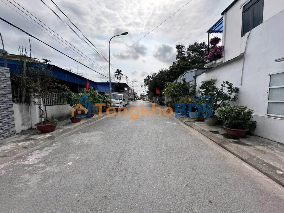 Nhà 60m² Lương Quy, Ngô Quyền - Giá 1.1 Tỷ, Ô Tô Vào Tận Cửa