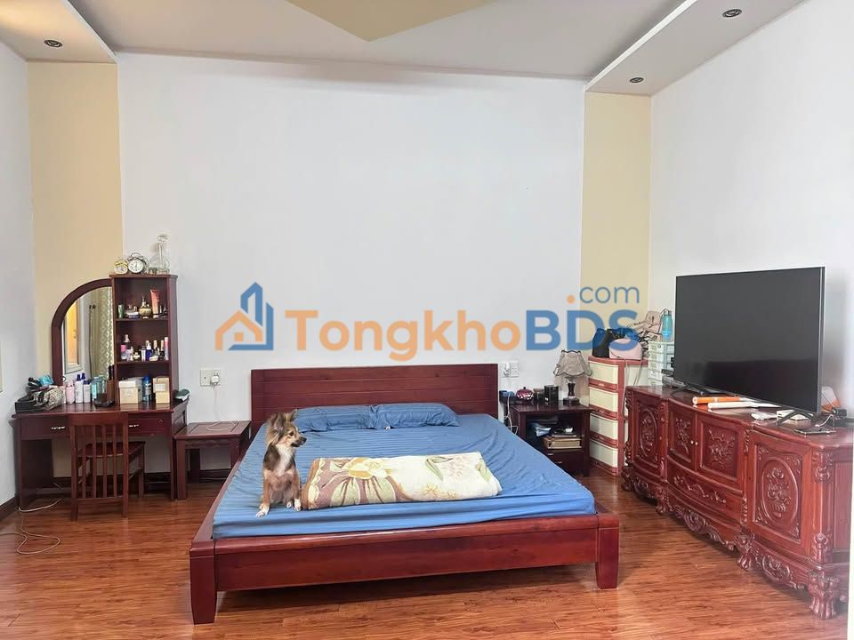 Cho thuê nhà kiệt 105m² gần Chợ Hàn, Đà Nẵng - 3PN, 3 tầng