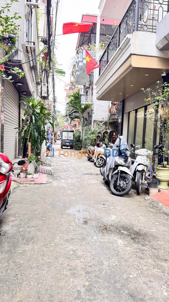 Nhà 38m² 5 Tầng Ngõ 1197 Giải Phóng, Ô tô tránh, Sổ đẹp