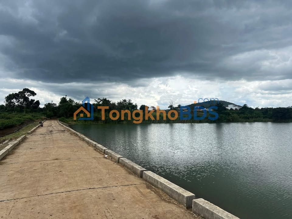 Bán Đất Nền 7200m² View Hồ, Đức Trọng, Lâm Đồng - Giá 1.8 Tỷ