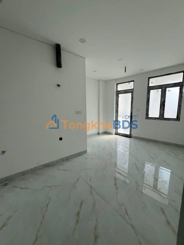 Cho thuê Tòa căn hộ 18 phòng - Mặt tiền Mỹ Khê, Đà Nẵng - 150 Triệu/tháng