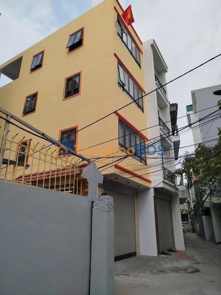 Nhà 4 Tầng Vĩnh Quỳnh, Thanh Trì - Oto Vào Nhà, Gần Hồ, 50m²