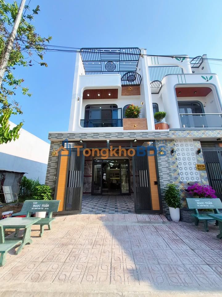 Nhà 100m² KĐT 5 Sao Bình Tân - 3PN Sẵn Sàng Ở Ngay