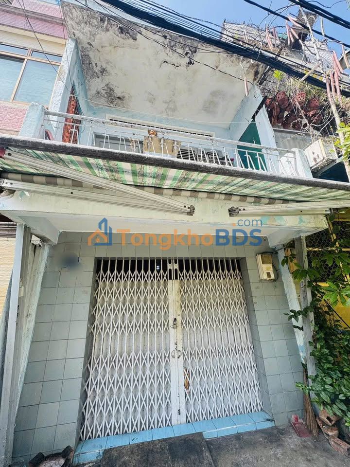 Nhà 50m² Lạc Long Quân, Q11 - Hẻm Xe Hơi, 6 Tỷ - Tiện Xây Mới