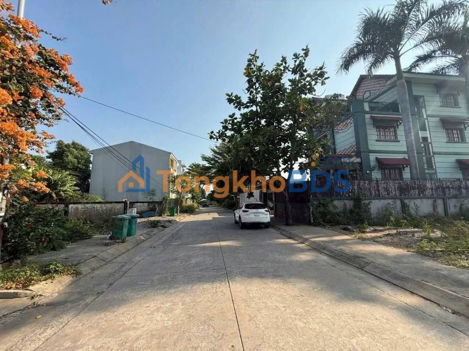 Bán Đất Biệt Thự 378m² Ven Sông Giồng, TP Thủ Đức - Sổ Hồng Riêng