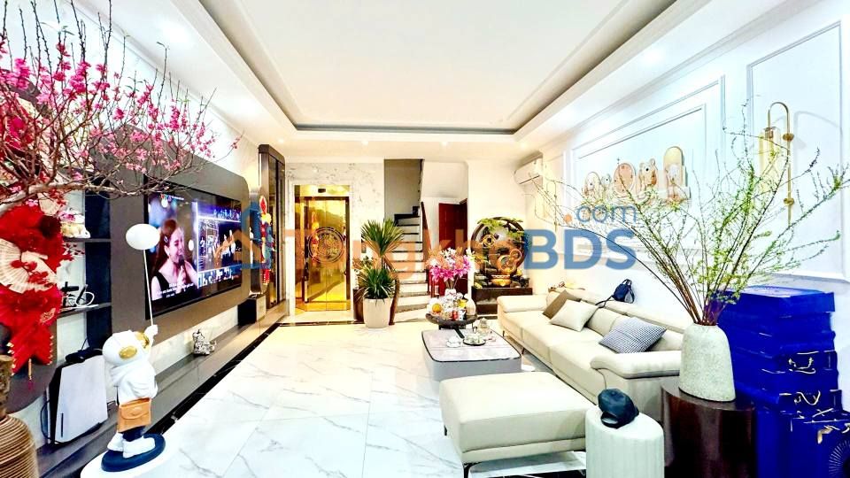 Nhà Mặt Tiền Hồng Mai, Hai Bà Trưng - 55m² 6 Tầng Thang Máy, Sổ Hồng