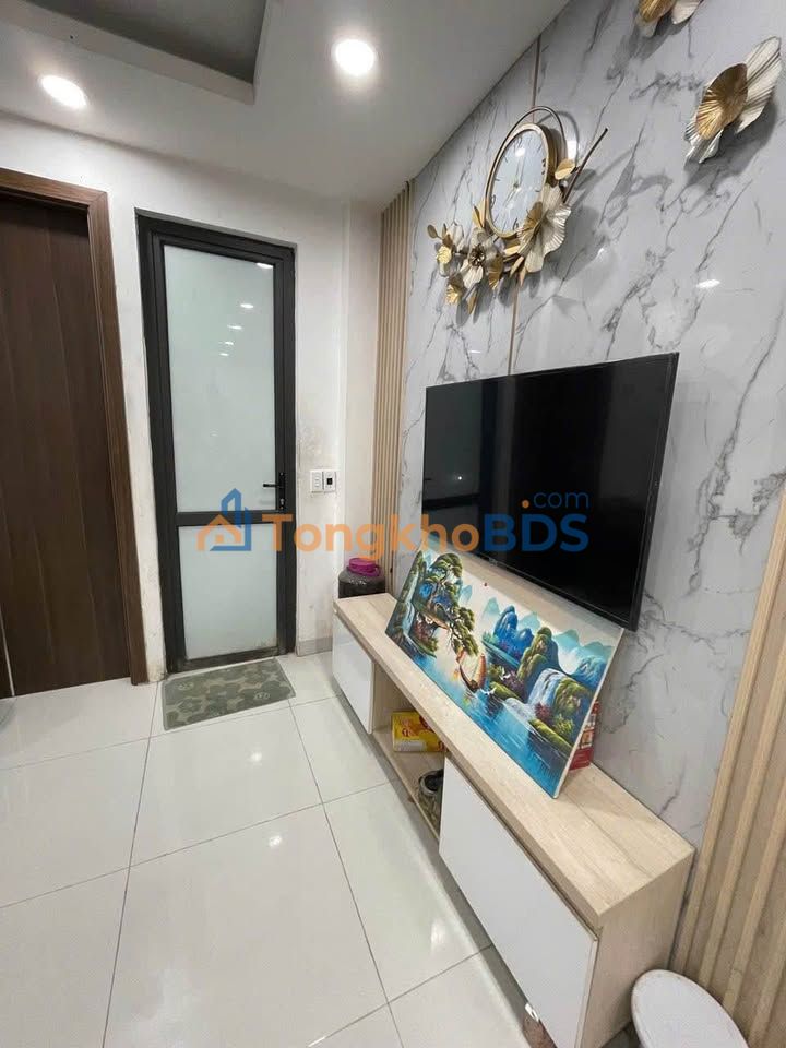 Chung cư mini Xuân Đỉnh 52m² 2PN - Xe ô tô đỗ cửa, giá 2.4 tỷ