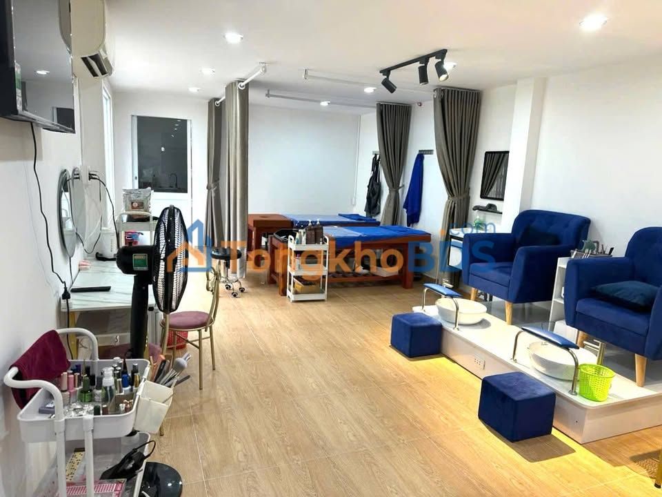 Nhà Cho Thuê Mặt Tiền Kinh Doanh Quận 8 - 52m²