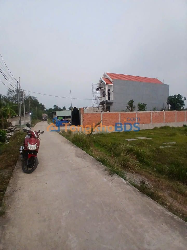 Bán Đất Lương Hòa, Bến Lức 205m² - Sổ Hồng Full Thổ Cư, Giá Tốt