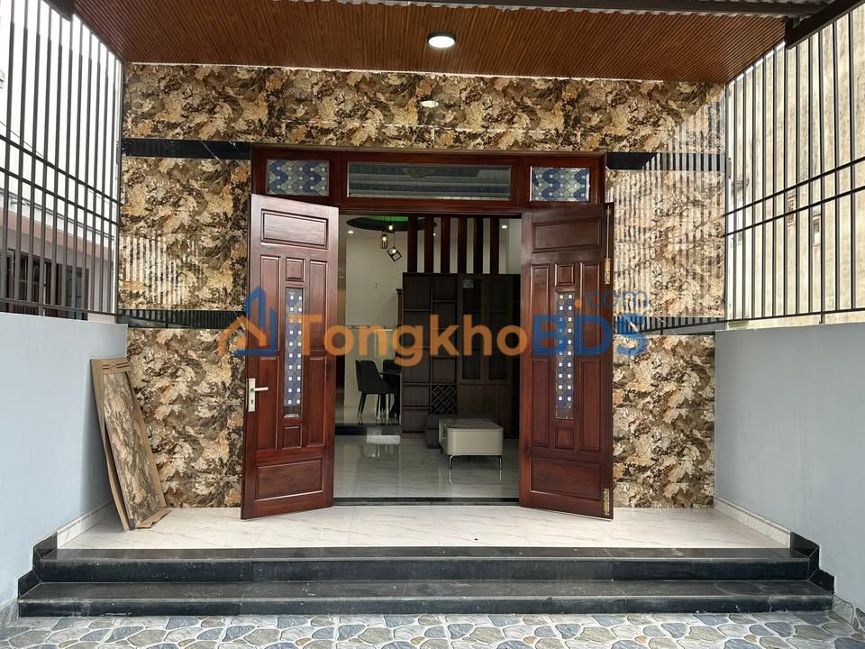 Nhà 1 Mê Thôn Lệ Sơn, Thường Tín - Kinh Doanh Sầm Uất, 115m², 3.5 Tỷ