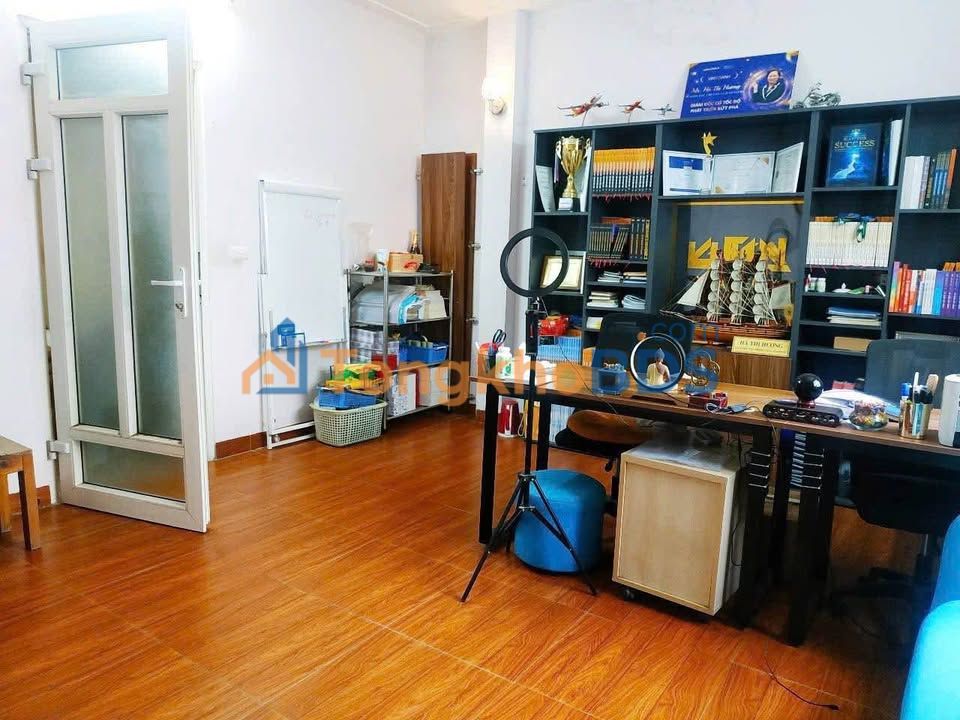 Cho Thuê Nhà Riêng 40m² x 5 Tầng Ngõ 445 Nguyễn Khang, Cầu Giấy - Giá 10 Triệu/Tháng