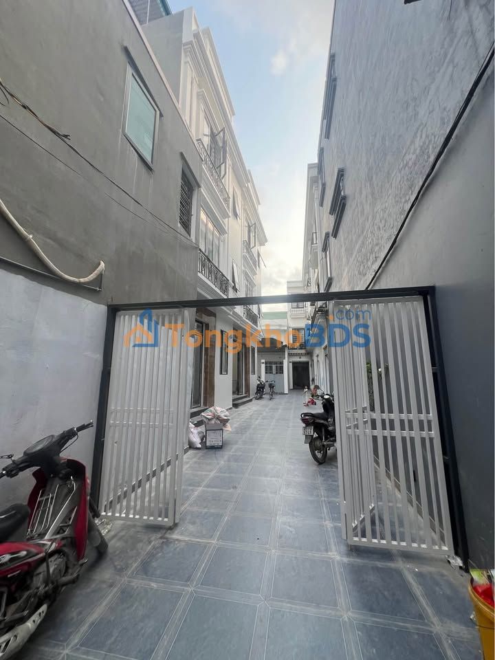 Nhà 3 Tầng Trần Nguyên Hãn, Lê Chân 48m² Sổ Đỏ Chính Chủ - Giá 3.4 Tỷ