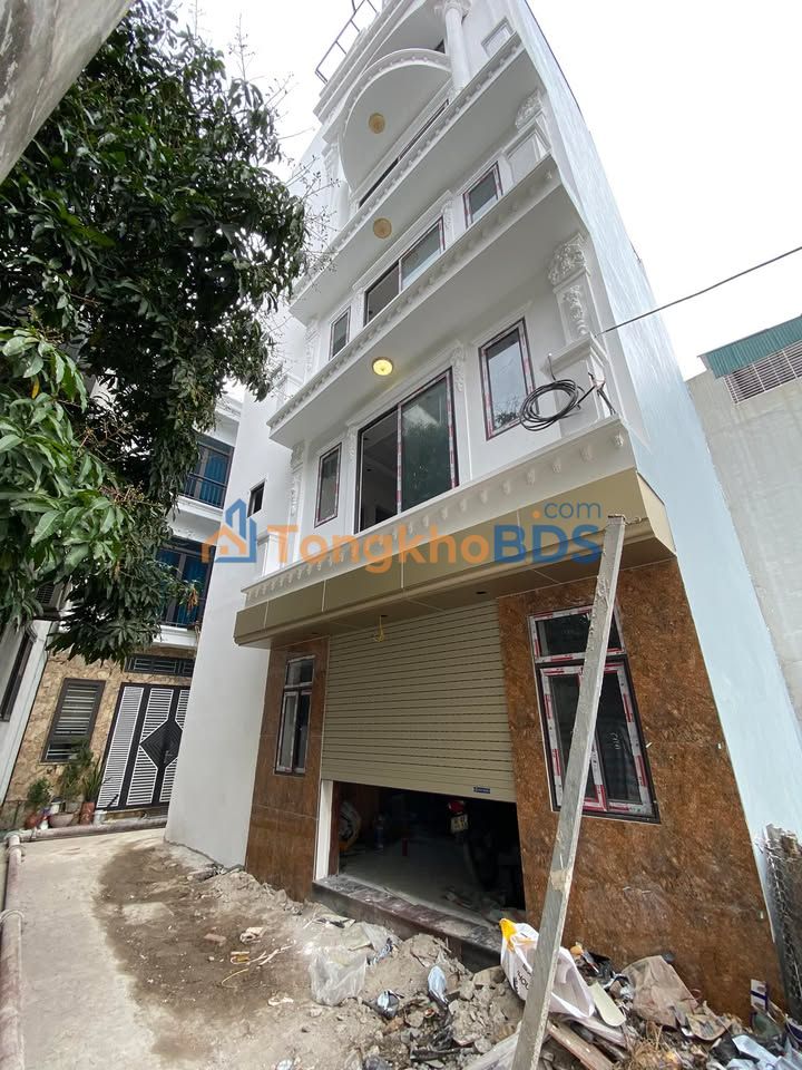 Nhà mới 54m² 5 tầng Phúc Lợi - Sẵn sàng đón chủ mới!