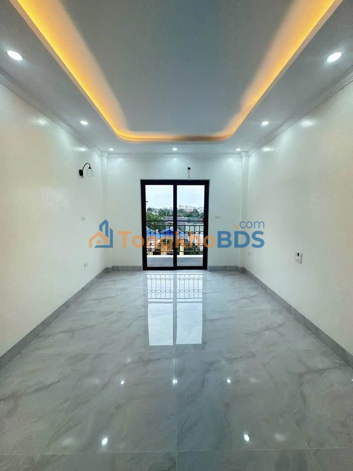 Nhà 55m² Long Biên - 4 Tầng Full Nội Thất Cao Cấp, Giá Hời
