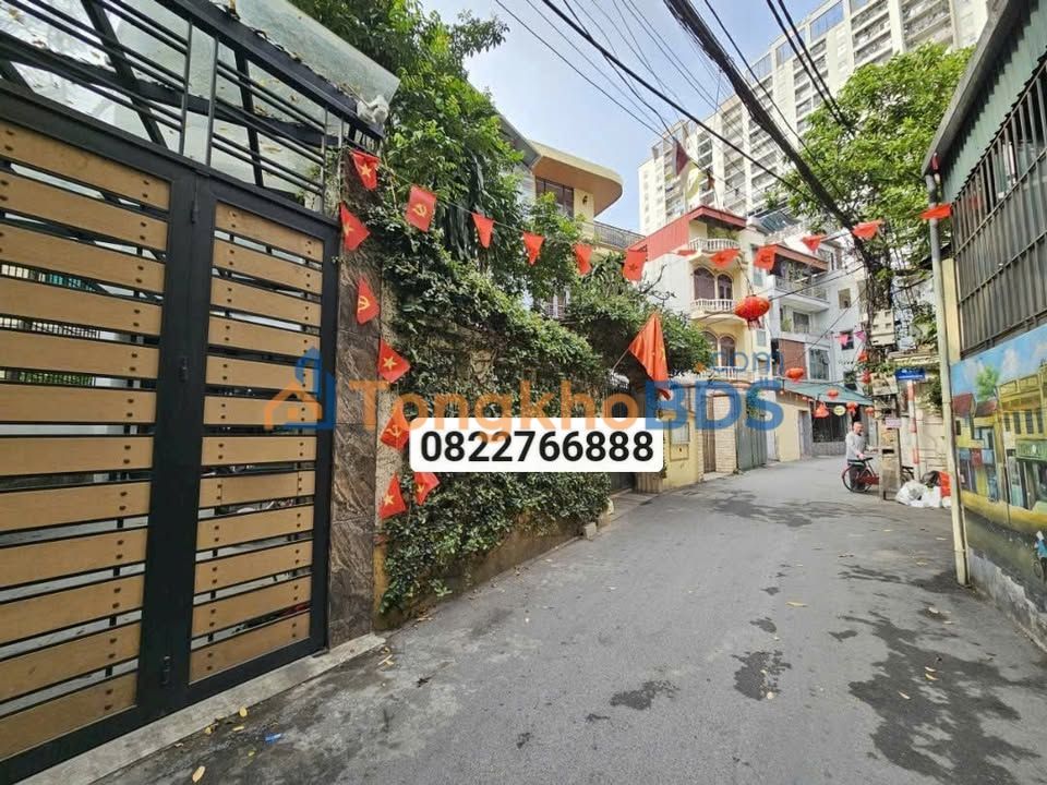 Nhà 4 Tầng Nguyễn Văn Cừ, Long Biên 240m² - Ô tô tránh, Sẵn ở ngay!