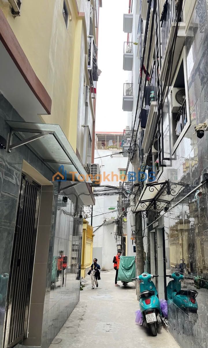 Nhà Mặt Tiền Xuân Thủy Cầu Giấy 40m² - Lô Góc, 5 Tầng, 9.8 Tỷ