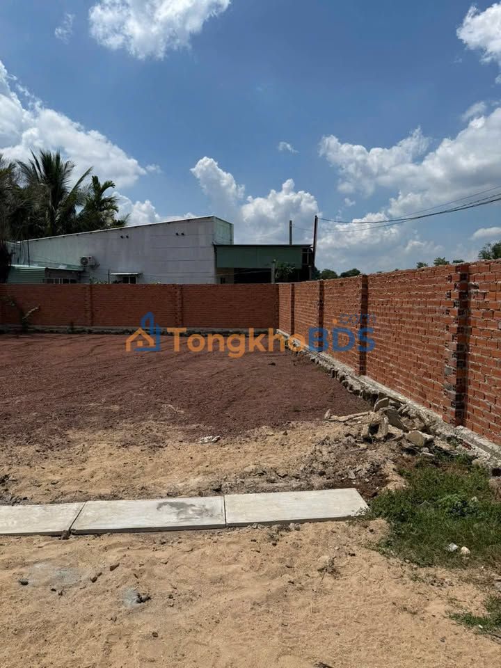 Đất nền 300m² sổ riêng, trung tâm P.11 Q.5, giá 900 triệu