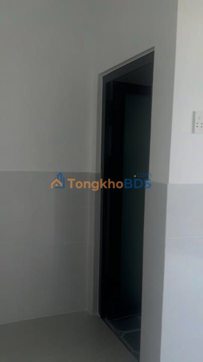 Biệt thự vườn 864m² Long An - 2 Mặt Tiền Kênh, Sân Pickleball, Giá 5.4 Tỷ