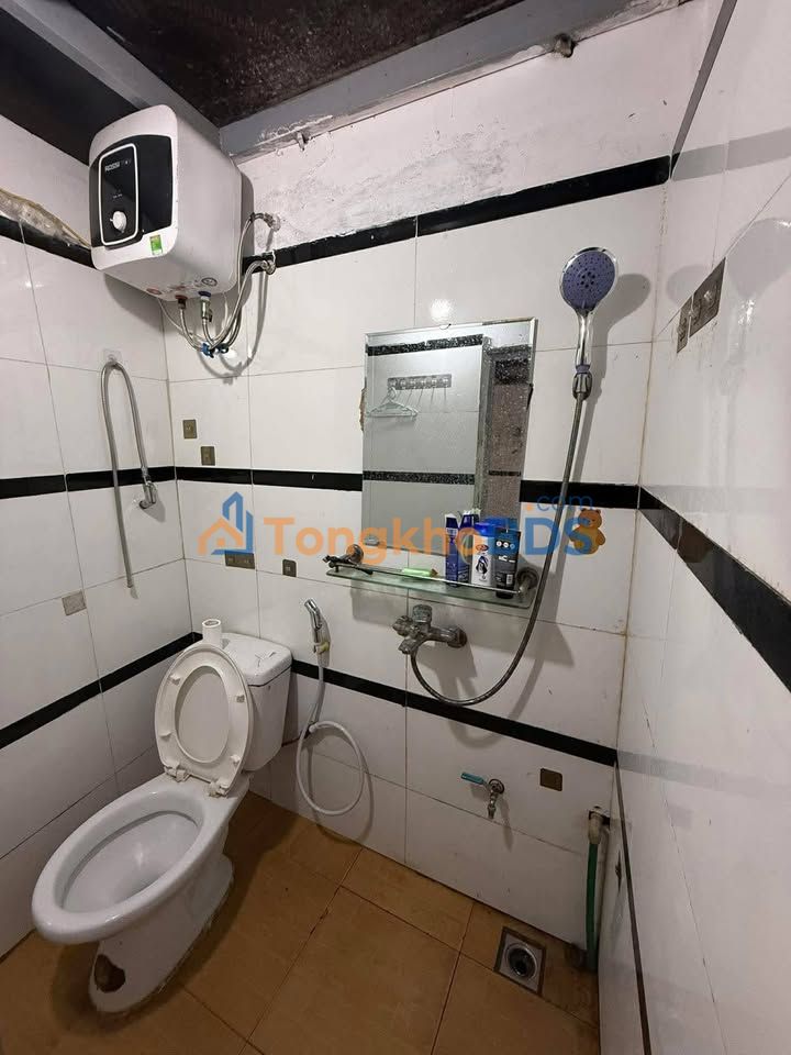 Cho thuê nhà nguyên căn Tân Mai, 20m² - Giá 2.7 triệu/tháng