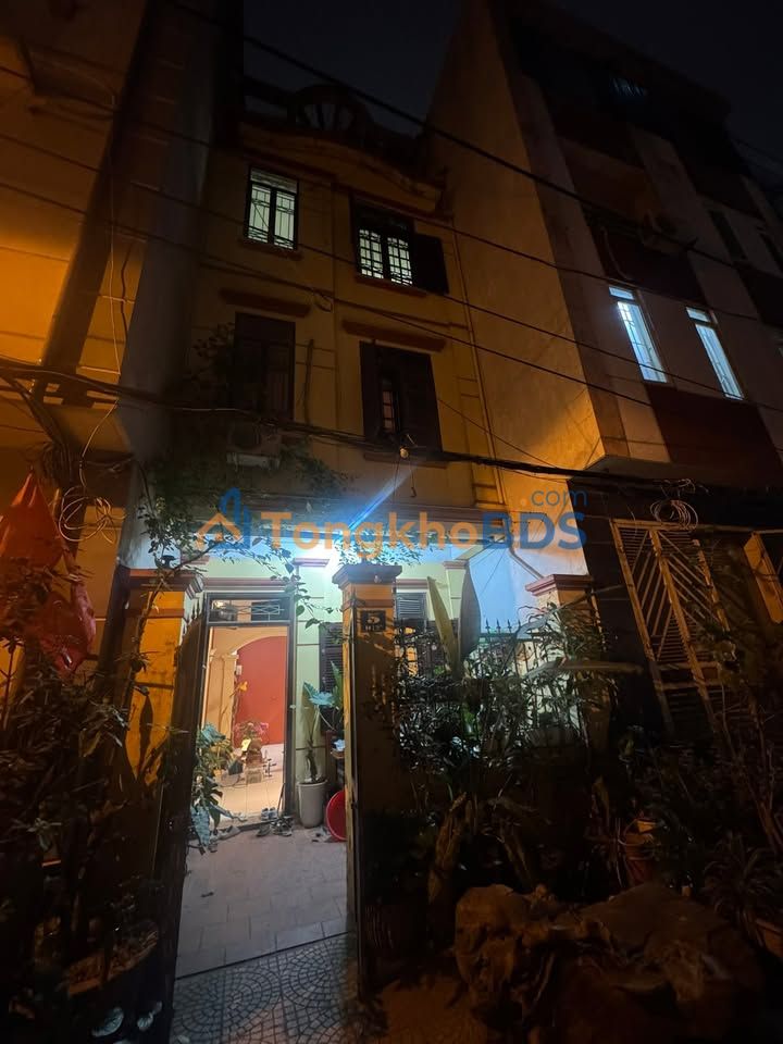 Cho thuê nhà nguyên căn 50m² Lạc Trung, Hai Bà Trưng - Sẵn sàng kinh doanh, ô tô đỗ cửa