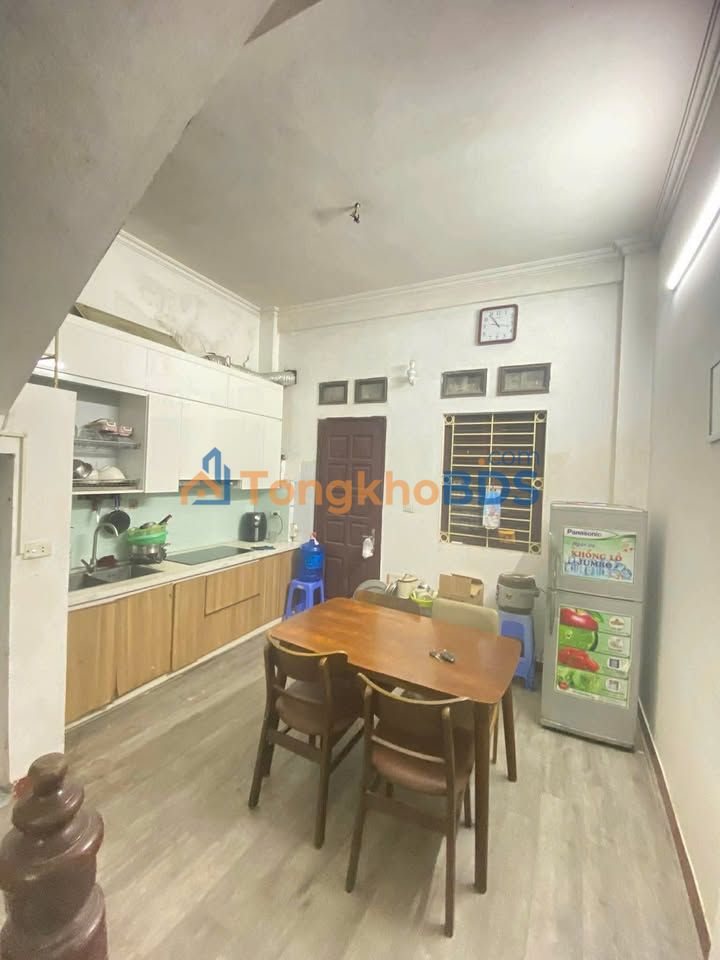 Nhà Nguyên Căn 36m² Nguyễn Trãi, 3 Tầng, 3PN - Giá 10 Triệu/Tháng