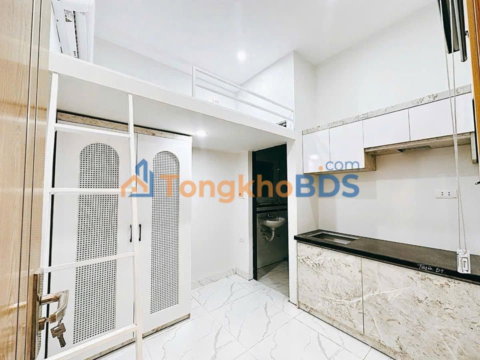 CCMN Cầu Giấy 45m² 6 Tầng - Dòng Tiền 50 Triệu/Tháng - Sổ Đỏ Chính Chủ