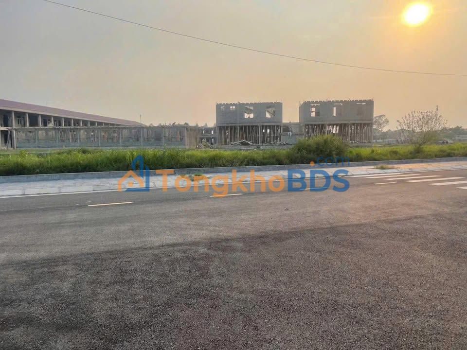 Đất nền 100m² view sông, Phường Bần Yên Nhân, Hưng Yên - Giá 3 tỷ