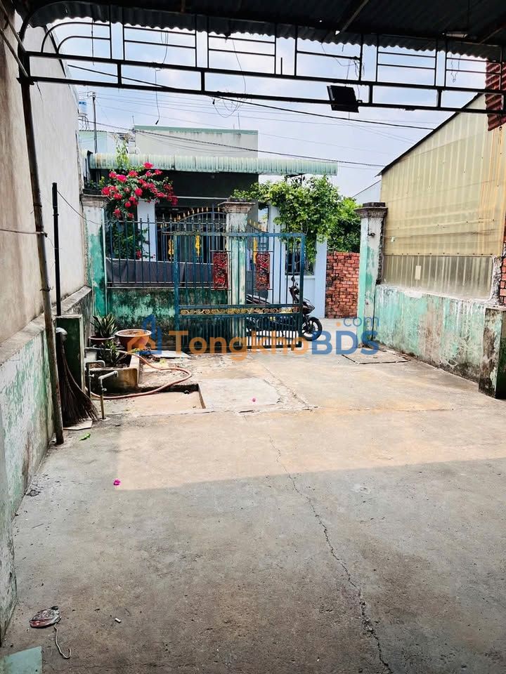 Nhà Sổ Riêng 102m² Gần Chợ Quang Thắng, Biên Hòa - Giá 1.75 Tỷ