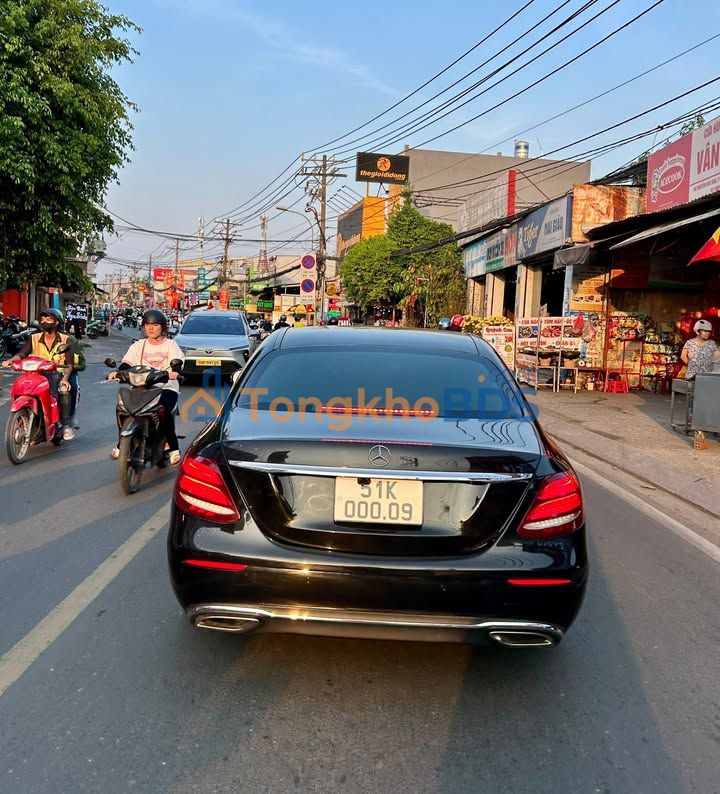 Bán Gấp Townhouse Mặt Tiền Nguyễn Văn Tăng, TP Thủ Đức - 505m², 39 Tỷ