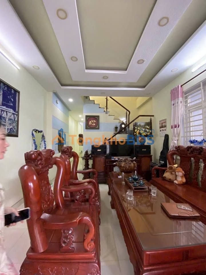 Nhà Hẻm Xe Hơi Nguyễn Văn Tăng, Thủ Đức - 124m² Giá Tốt