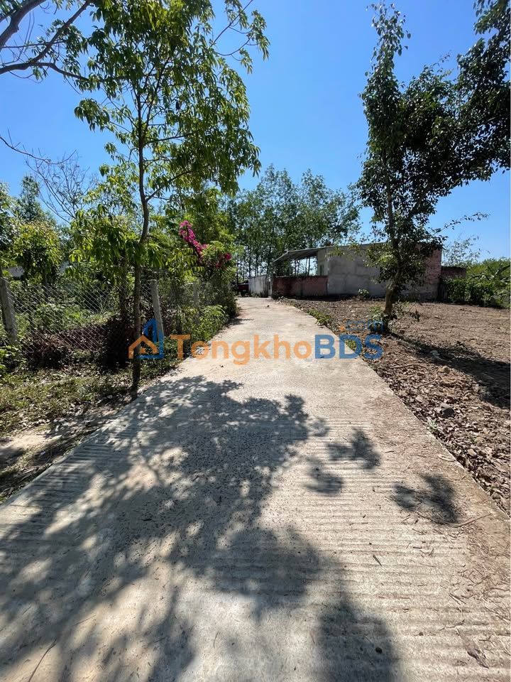 Đất Kon Tum 430m² hướng Đông Bắc - Sổ đỏ thổ cư, giá 4xx triệu