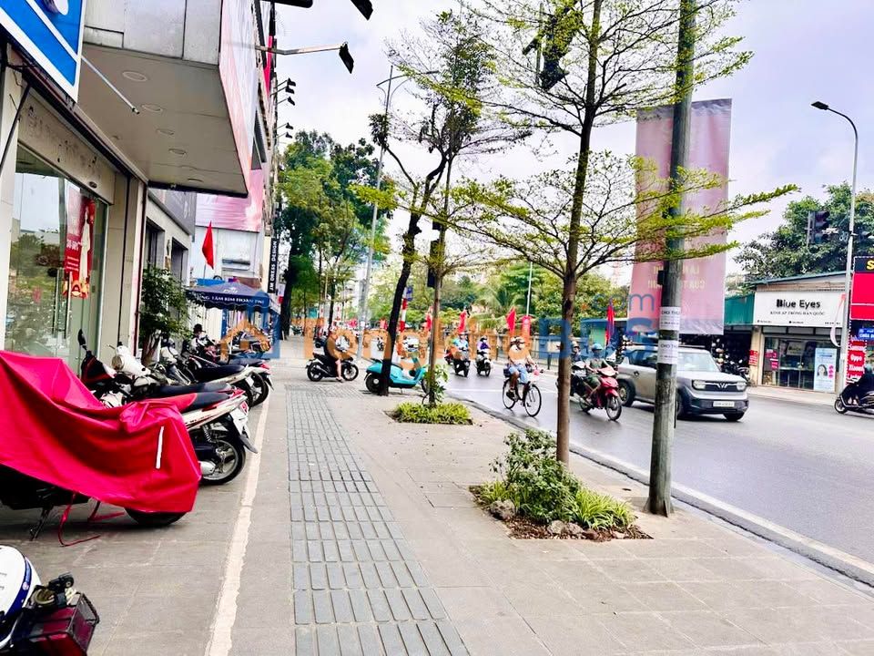 Nhà Mặt Phố Chùa Bộc 100m² - Kinh Doanh Đỉnh Cao - Giá 70 Tỷ