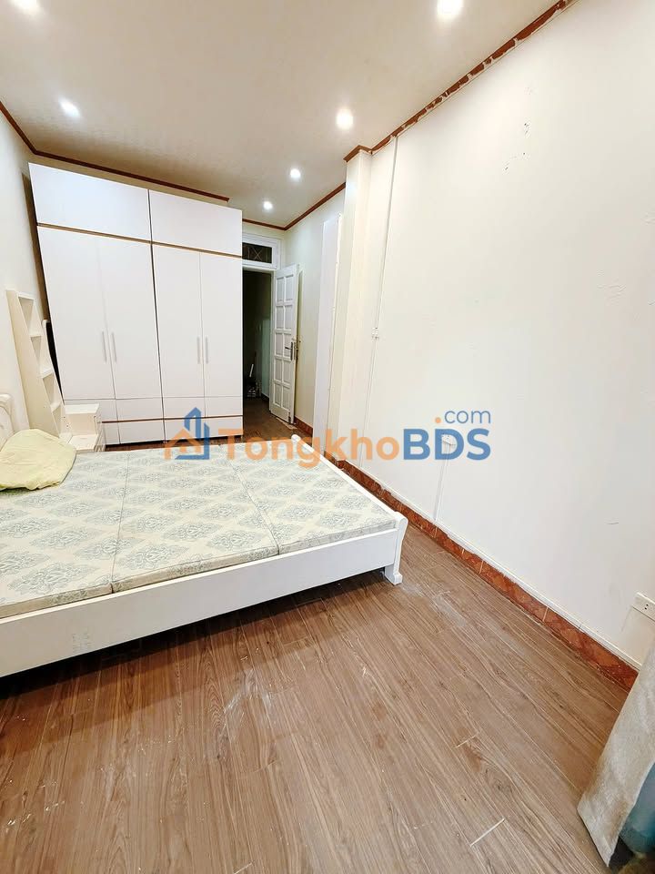 Cho thuê phòng trọ 30m² full nội thất - 230 Tân Mai, Hoàng Mai