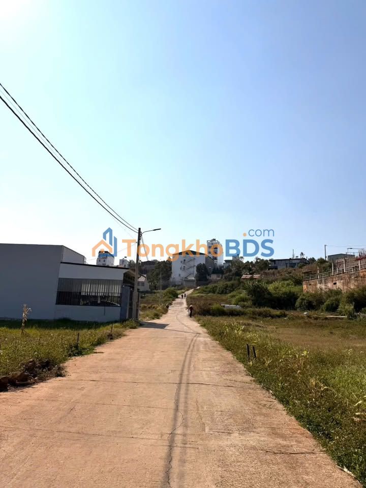 Đất nền góc 2 mặt tiền 235m² gần Sân bay Liên Khương, Lâm Đồng - Giá 1.79 tỷ