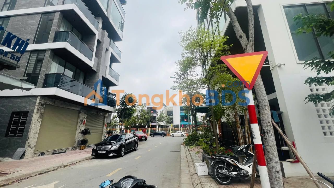 Bán Đất Lô Góc Ngọc Thụy, Long Biên 80m² - Kinh Doanh Sầm Uất