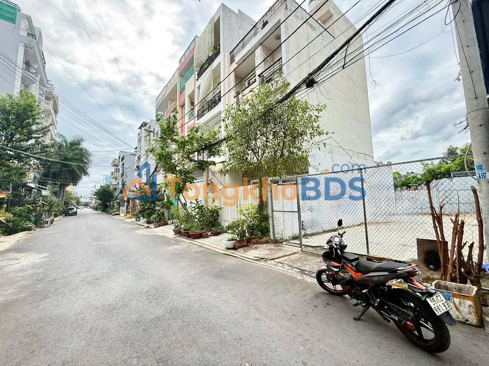 Đất Vàng Quận 7 - 72.6m² Đường 37, Bình Thuận - Sổ Hồng Riêng, Giá 14.9 Tỷ