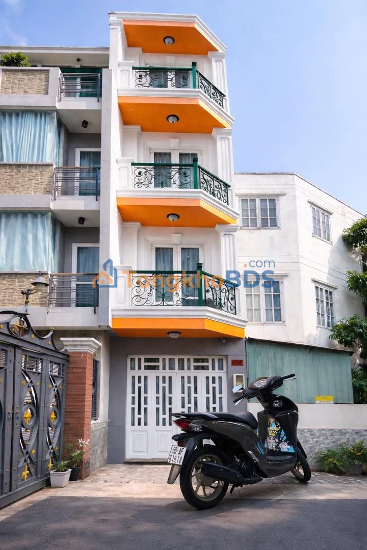 Nhà 3 Lầu Nguyễn Khoái, Quận 4 - 5PN, Hẻm 6M, 15 Triệu/Tháng