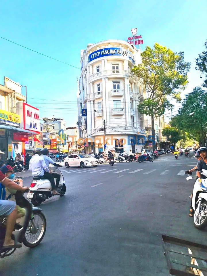 Nhà Mặt Tiền Lê Lợi, Trà Vinh 74m² - Giá 19 Tỷ, Vị Trí Vàng