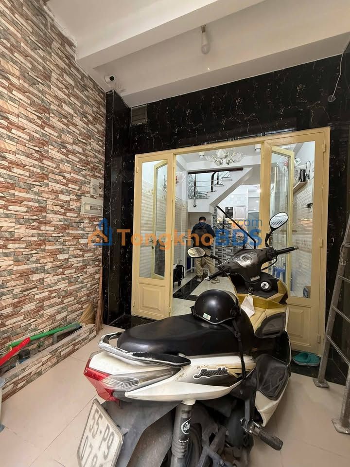 Nhà Phố Nguyễn Trãi Q5 - 30m² 4PN, Full Nội Thất, Sẵn Sàng Kinh Doanh