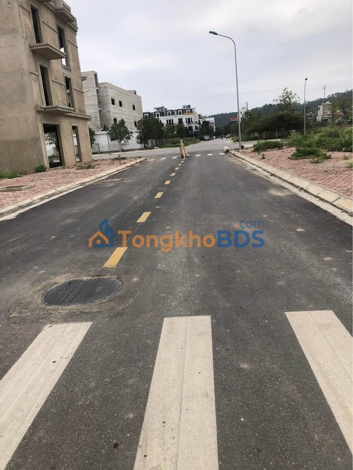 Đất Biệt Thự Góc Mặt Tiền Lý Tự Trọng, Sầm Sơn - 354m² Giá Thỏa Thuận