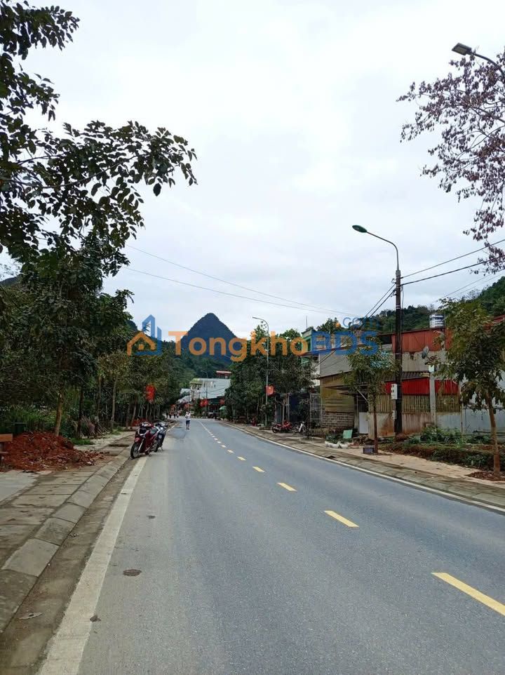 Nhà Cấp 4 Gần Vincom Hà Giang 140m² - Giá Hơn 2 Tỷ, Sẵn Ở Ngay