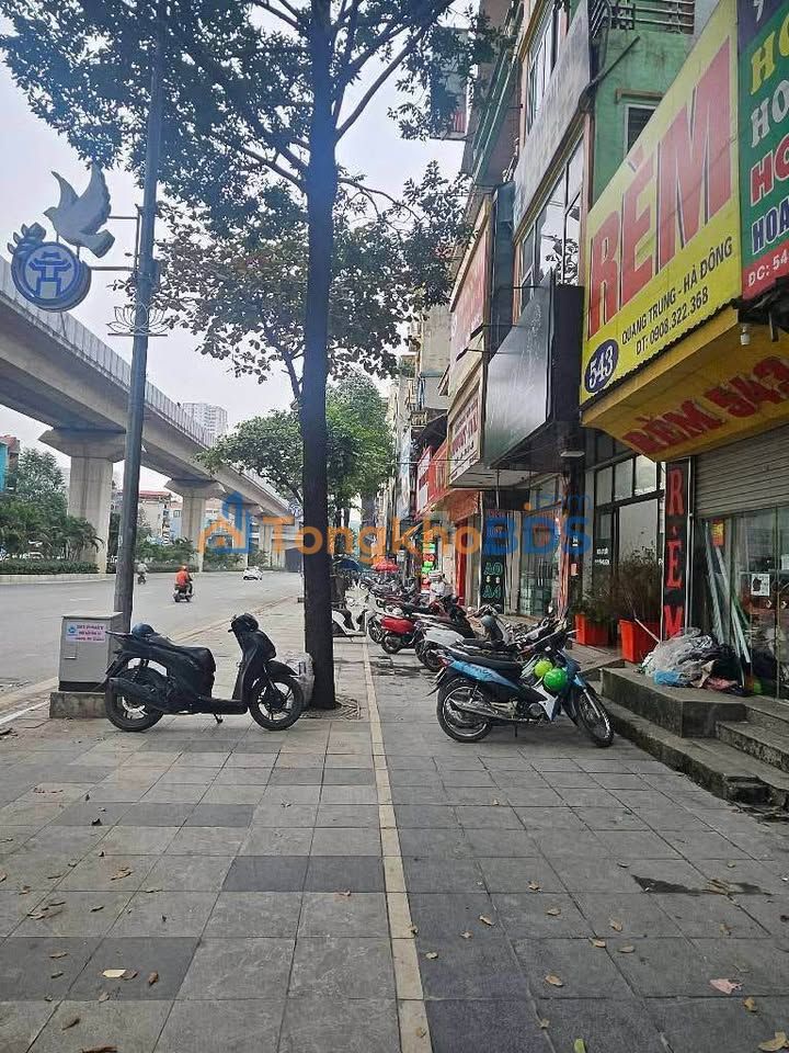 Bán nhà mặt phố Quang Trung, Hà Đông 31m² - Sổ hồng sẵn, giá 5.5 tỷ