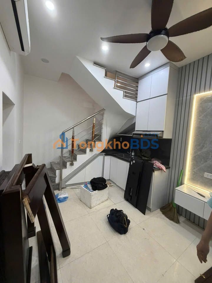 Nhà 4 Tầng Ngõ Hồ Ba Mẫu, Đống Đa - 22m², Sổ Đỏ Chính Chủ