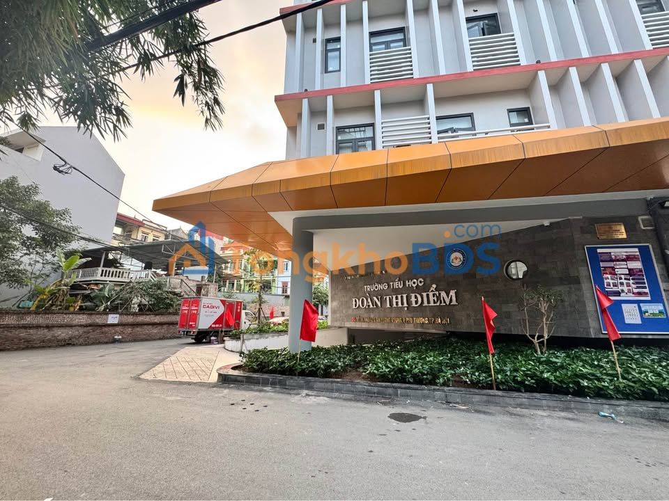 Nhà 6 Tầng Thang Máy Phú Thượng, Tây Hồ - Ô Tô Vào Nhà, 52m², 15 Tỷ