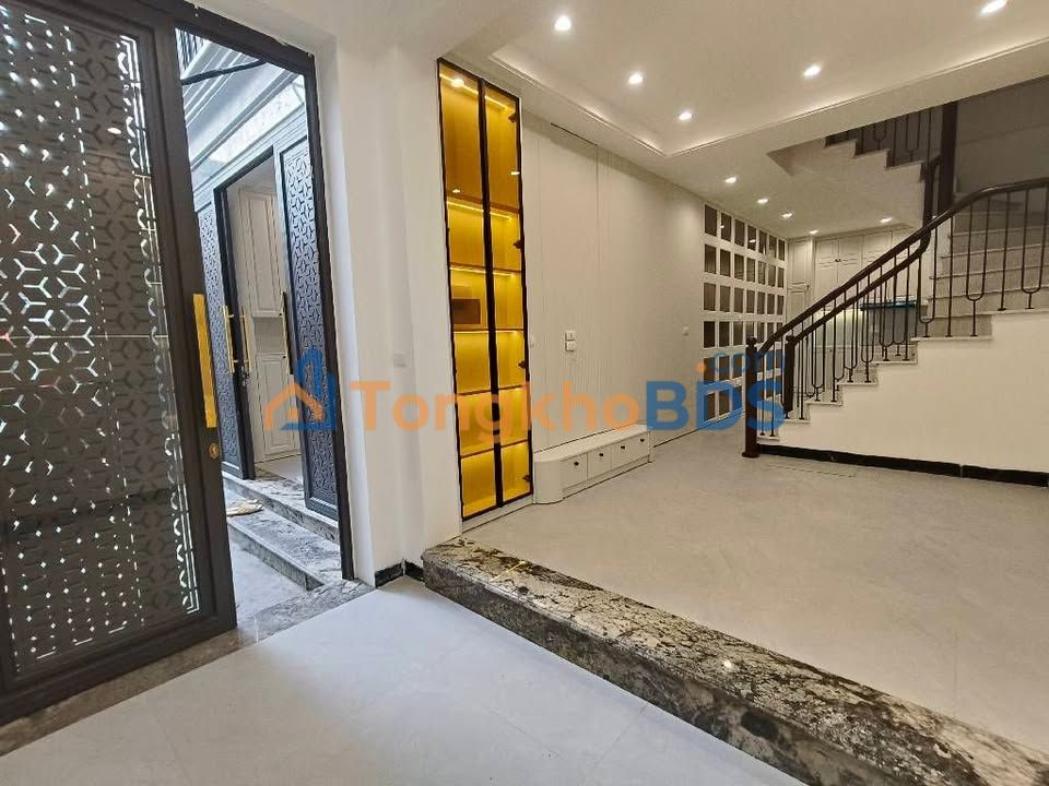 Nhà 34m² Vĩnh Hưng 5 Tầng - 7PN - 7 Tỷ Chính Chủ