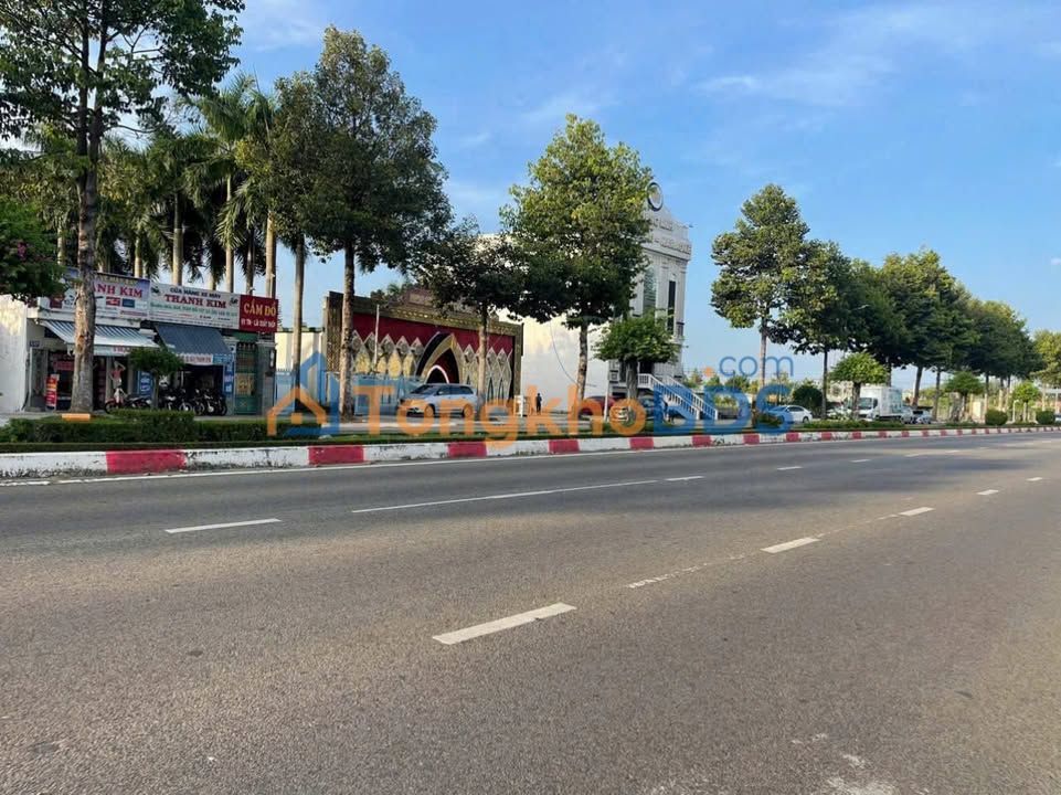 Bán Đất Mặt Tiền Hùng Vương Bà Rịa 120m² - Giá 5.9 Tỷ - Vị Trí Vàng